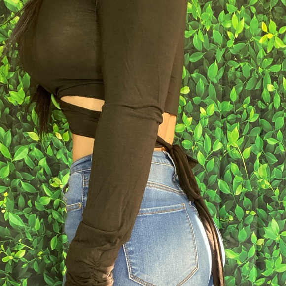 Top - Picture 2 of 3